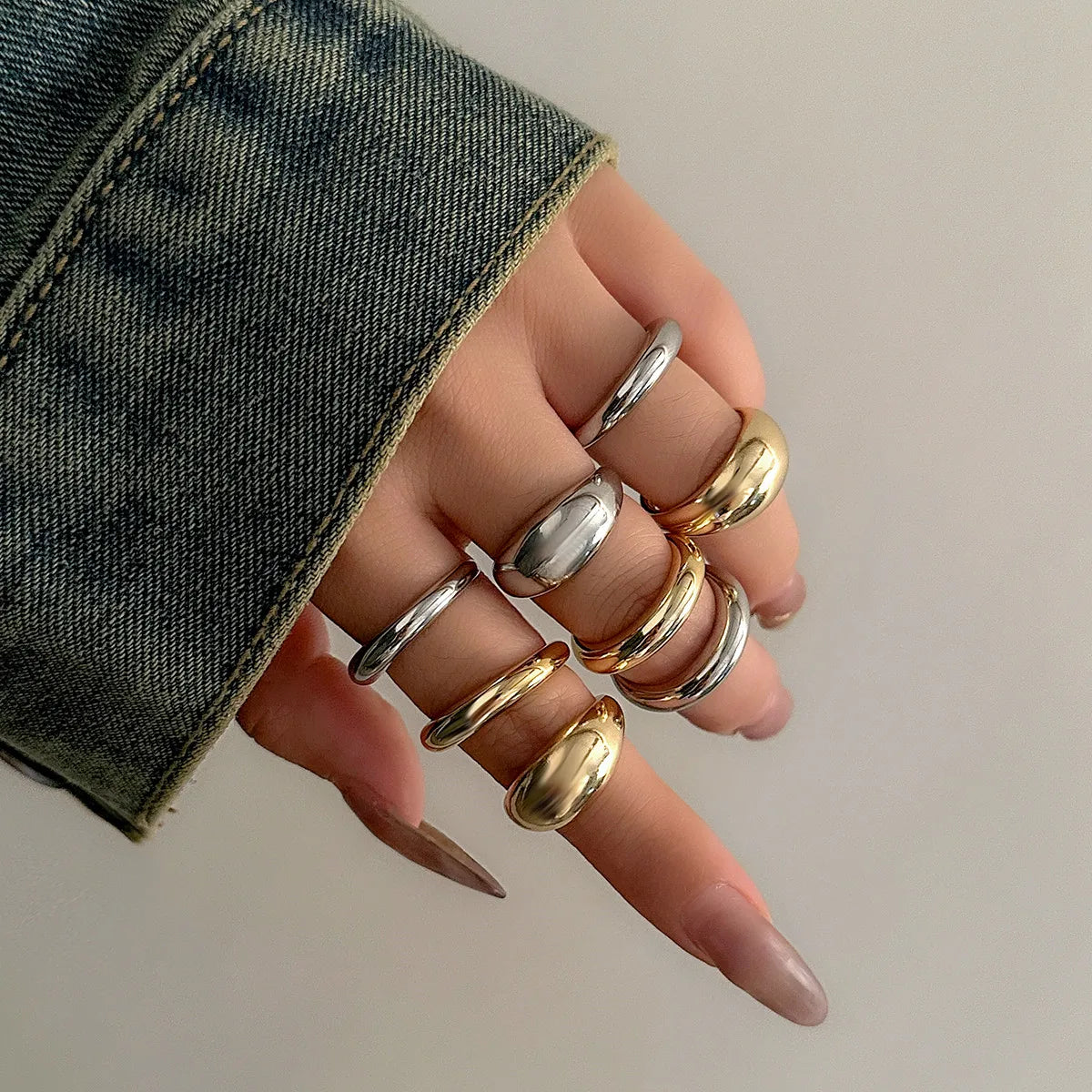 Conjunto 8 Anillos Dorados y Plata