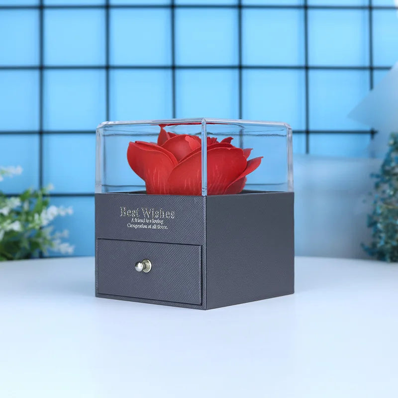 Rosa Eterna en Joyero y Collar Te Amo